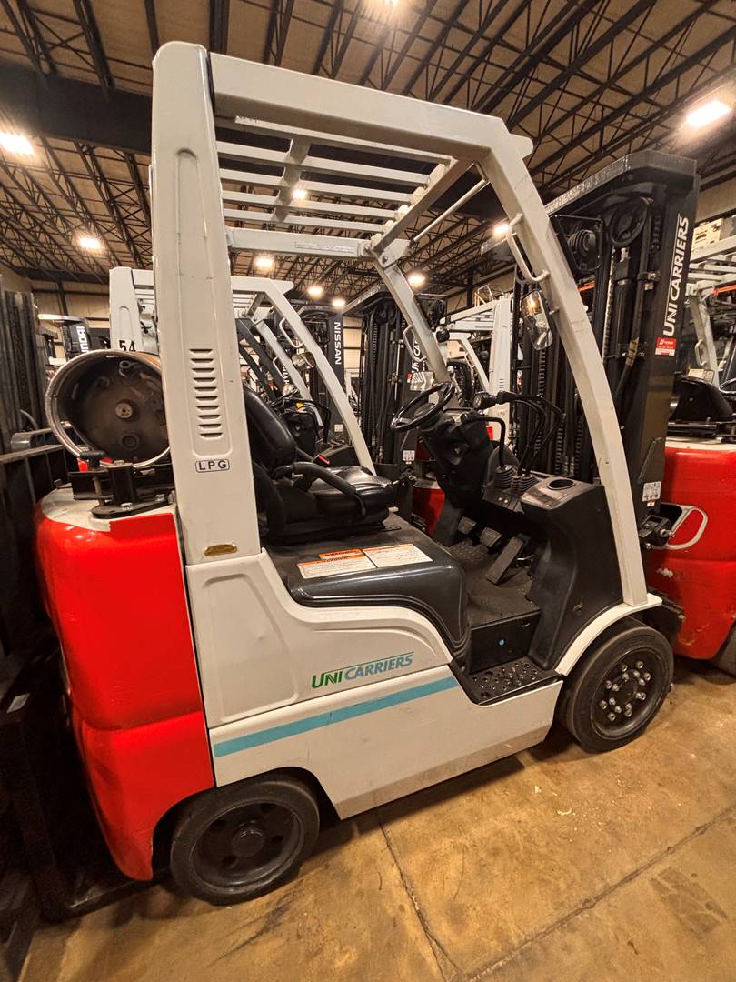 995792 Forklift